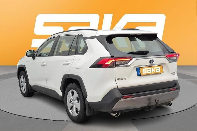 Käytetty Toyota RAV4 Hybrid Active 222 HP (163 kW) 2021 Katumaasturi