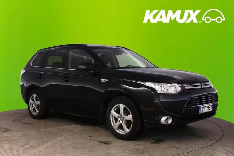 Käytetty Mitsubishi Outlander P-HEV Instyle 203 HP (149 kW) 2014 Valkoinen Katumaasturi