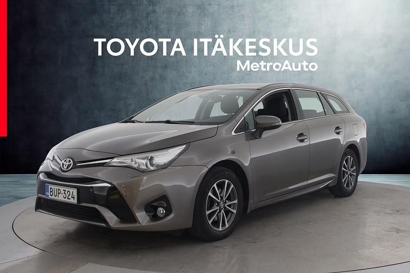 Harmaa Käytetty 2017 Toyota Avensis Multidrive S Farmari | 17 490 € (Perustarjous) - Kuva 1/4
