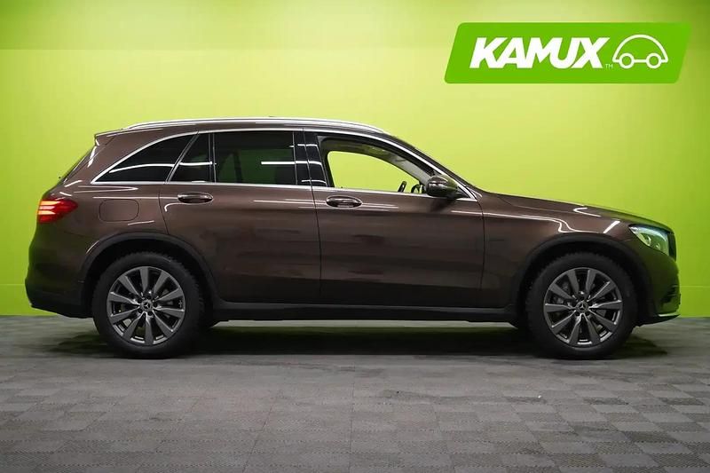 Käytetty Mercedes GLC350 AMG line 258 HP (189 kW) 2017 Ruskea Katumaasturi