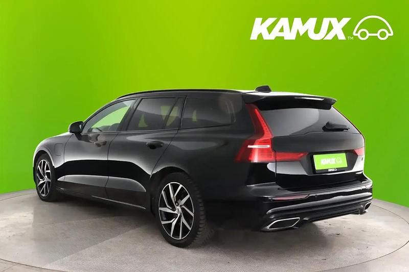 Käytetty Volvo V60 Business Edition 253 HP (186 kW) 2020 Musta Farmari
