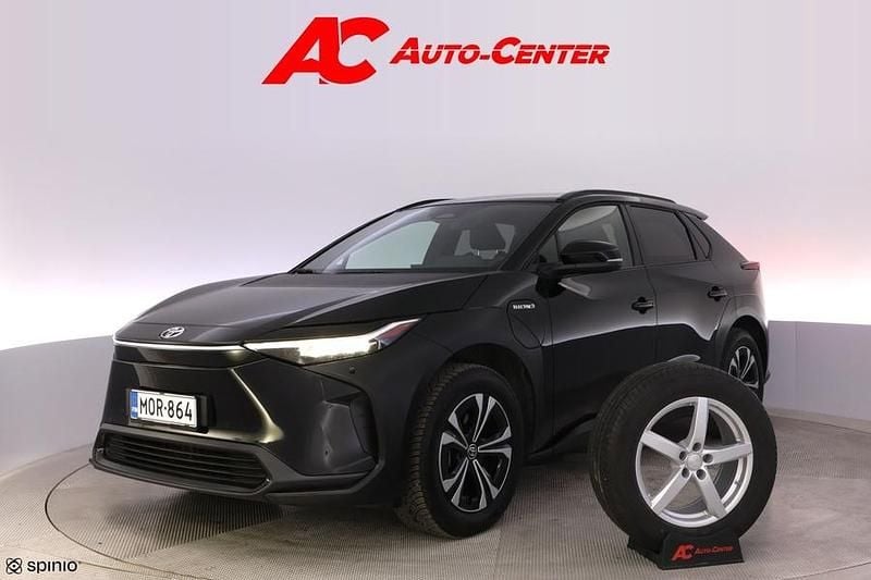 Käytetty Toyota bZ4X Edition 2022 Katumaasturi