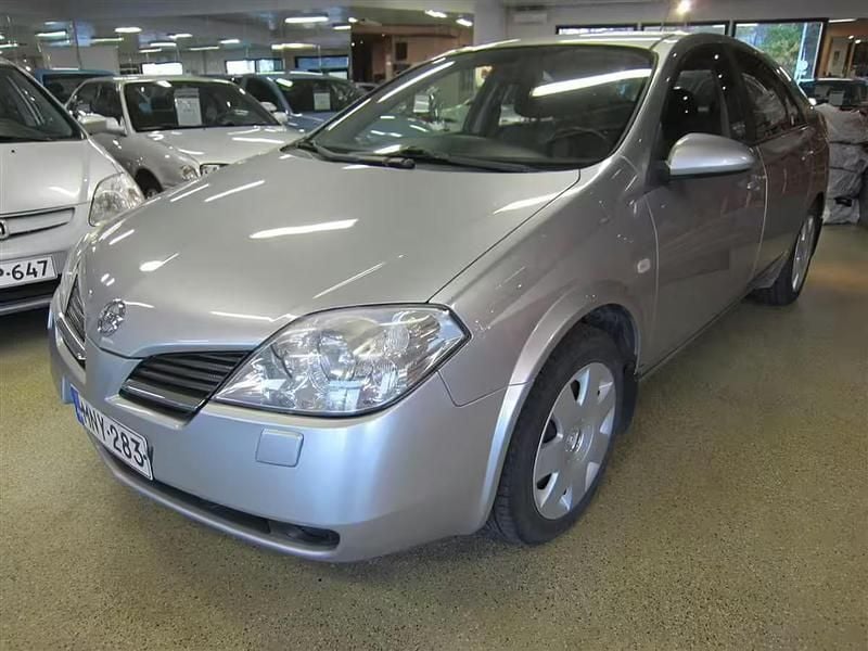 Harmaa Käytetty 2002 Nissan Primera Visia Viistoperä | 3 900 € - Kuva 1/4