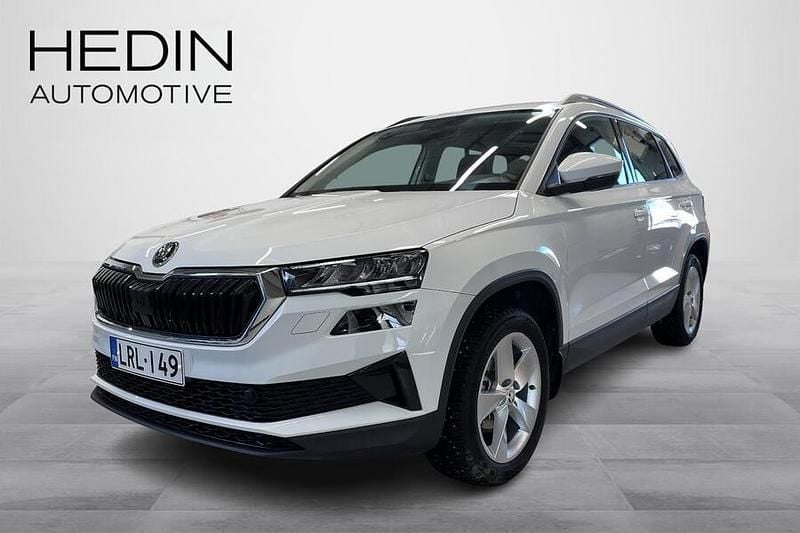 Käytetty Skoda Karoq Ambition 110 HP (80 kW) 2023 Valkoinen Katumaasturi