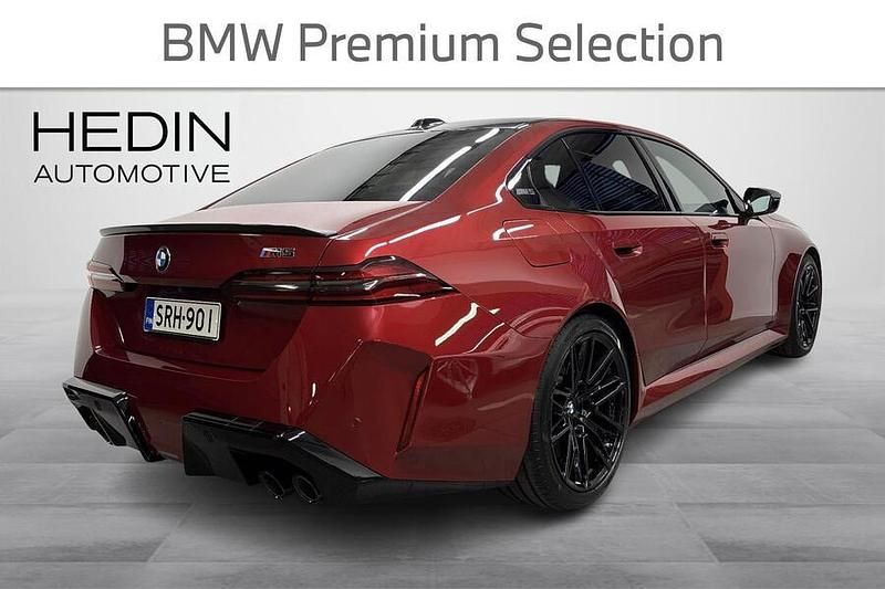 Käytetty BMW M5 2024 Punainen Sedan
