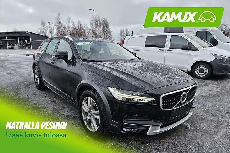 Musta Käytetty 2019 Volvo V90 CC Farmari | 37 900 € (Perustarjous) - Kuva 1/4