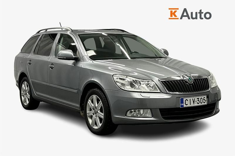 Hopea Käytetty 2013 Skoda Octavia Experience Farmari | 7 900 € (Perustarjous) - Kuva 1/3