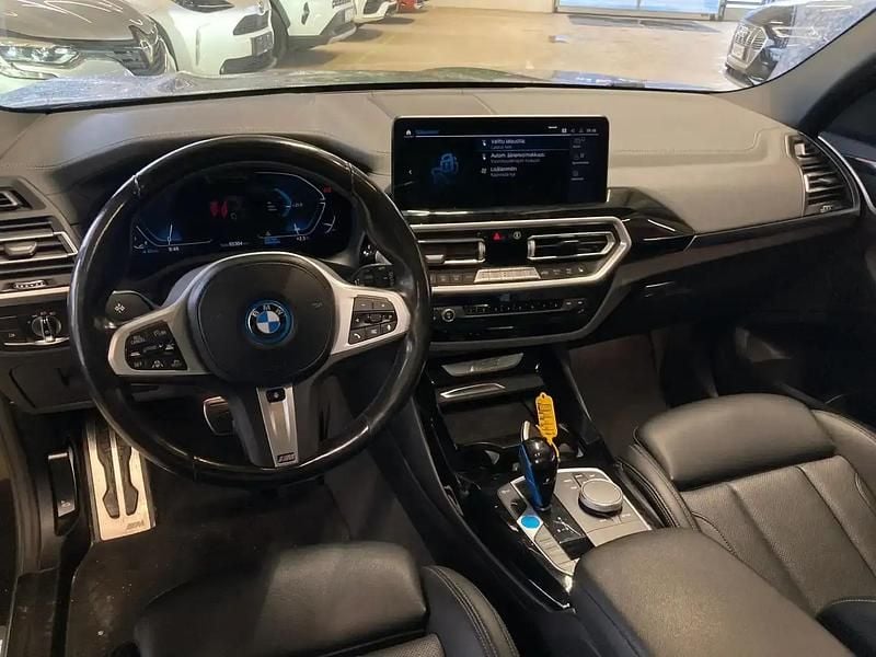 Käytetty BMW iX3 M Sport 210 kW (286 HP) 2022 Hopea / harmaa Katumaasturi