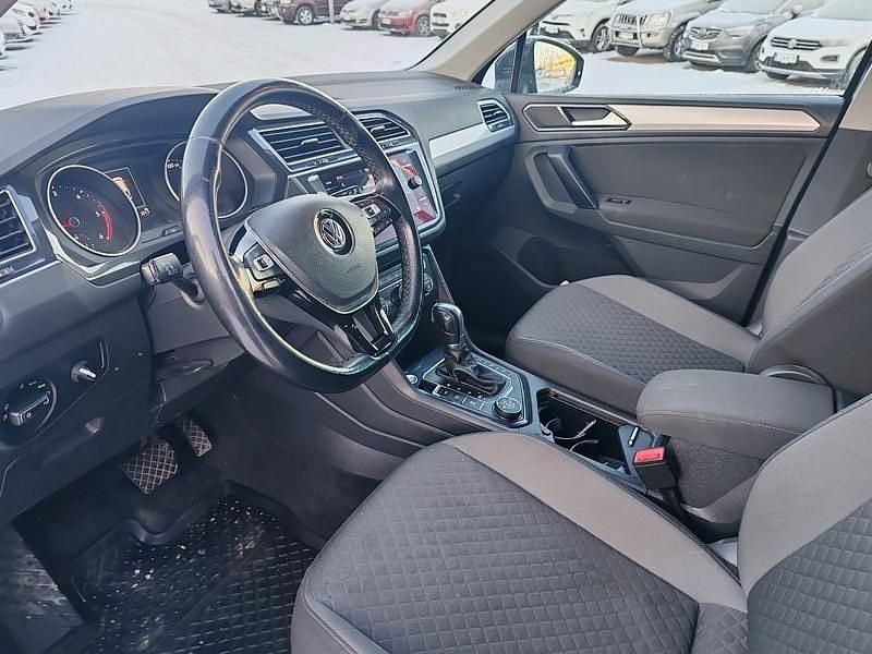 Käytetty VW Tiguan Comfortline 150 HP (110 kW) 2018 Katumaasturi