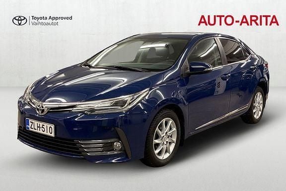 Sininen Käytetty 2017 Toyota Corolla Multidrive S Sedan | 16 700 € (Perustarjous) - Kuva 1/4