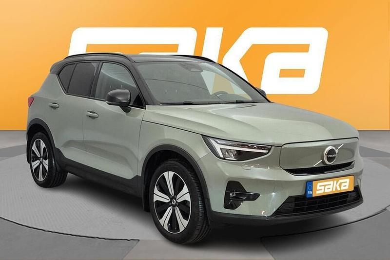Käytetty 2023 Volvo XC40 Plus Katumaasturi | 32 800 € (Perustarjous) - Kuva 1/4