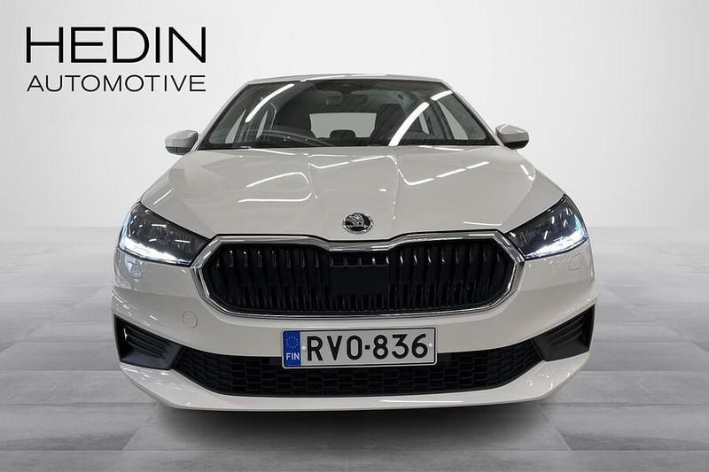 Käytetty Skoda Fabia Ambition 95 HP (69 kW) 2024 Valkoinen Viistoperä