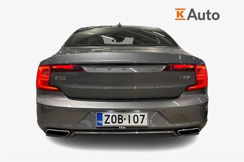 Käytetty Volvo S90 R-Design 320 HP (235 kW) 2018 Sedan