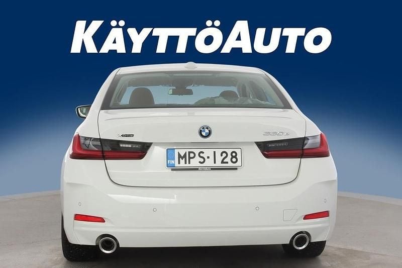 Käytetty BMW 330e Shadowline 292 HP (214 kW) 2024 300 Sedan