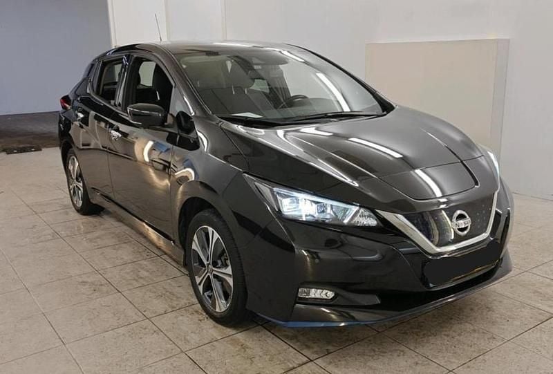 Käytetty Nissan Leaf N-Connecta 160 kW (218 HP) 2021 Viistoperä
