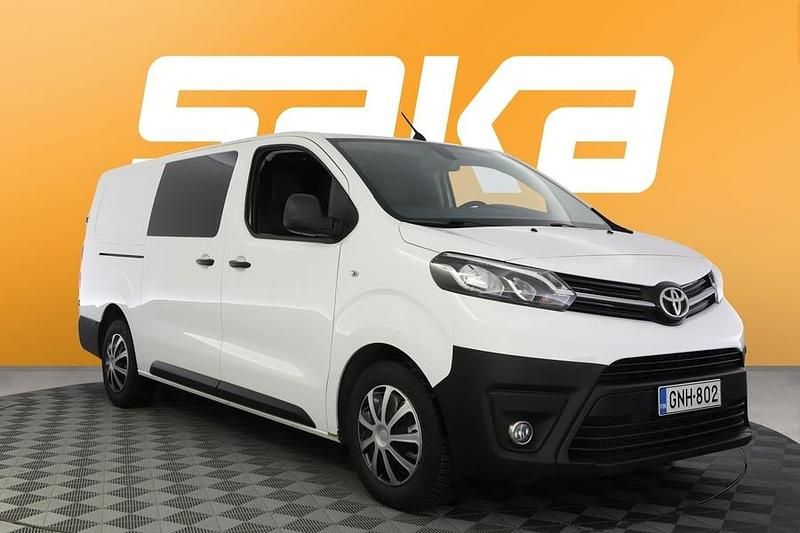 Käytetty Toyota Proace 177 HP (130 kW) 2019 Tila-auto