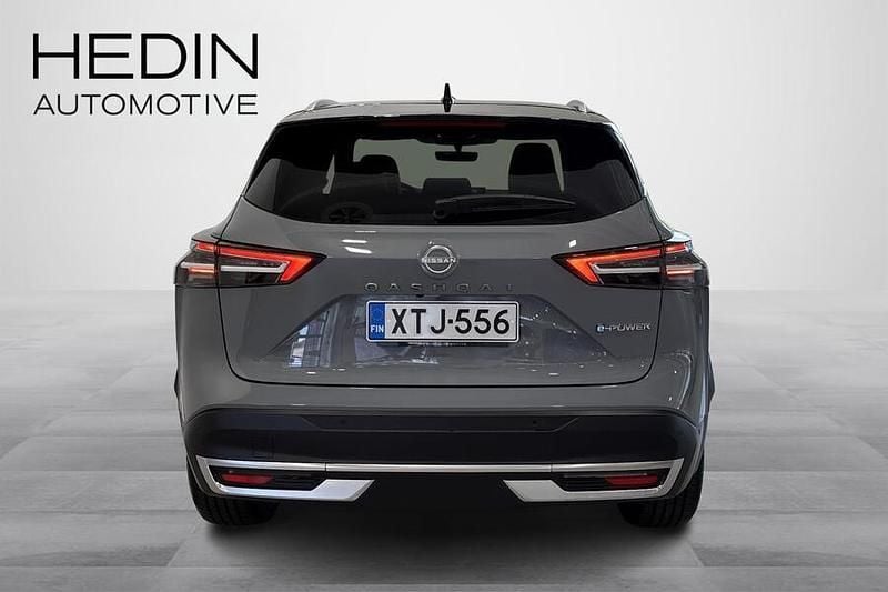 Käytetty Nissan Qashqai N-Connecta 190 HP (139 kW) 2025 Harmaa Katumaasturi