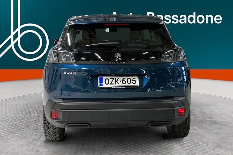 Käytetty Peugeot 3008 Active 131 HP (96 kW) 2022 Katumaasturi