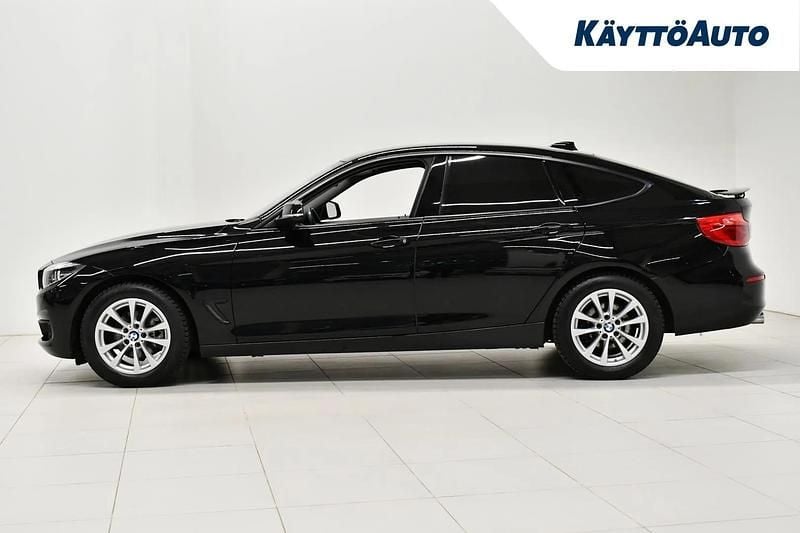 Käytetty BMW 320 Gran Turismo Exclusive 190 HP (139 kW) 2017 Musta Sedan
