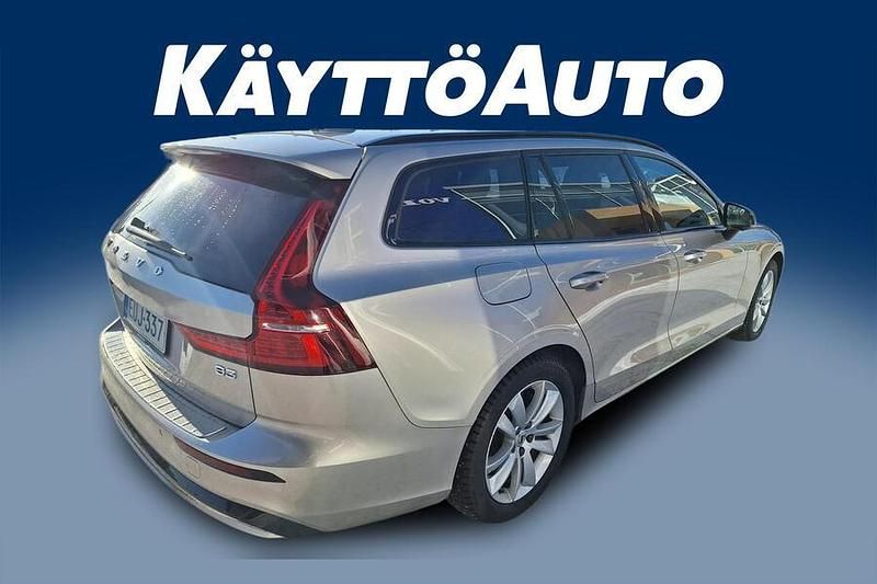 Käytetty Volvo V60 Business Edition 163 HP (119 kW) 2022 Farmari
