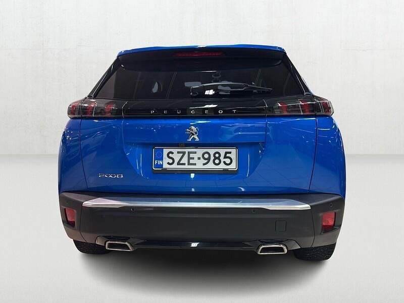 Käytetty Peugeot 2008 Allure 131 HP (96 kW) 2021 Sininen Katumaasturi
