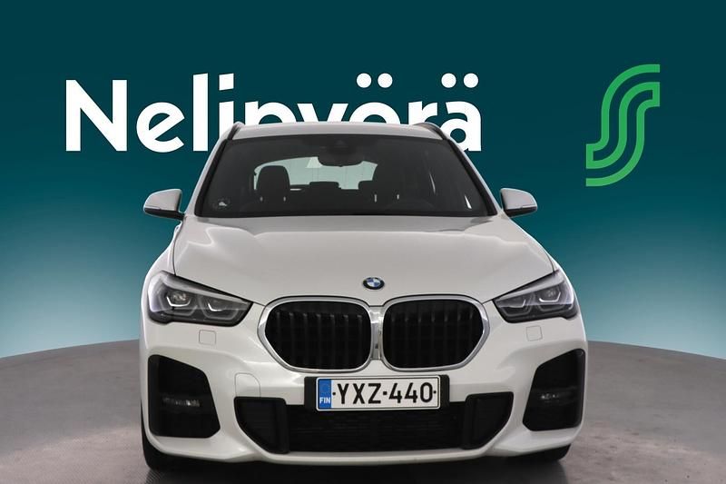 Käytetty BMW X1 M Sport 220 HP (161 kW) 2021 Valkoinen Katumaasturi