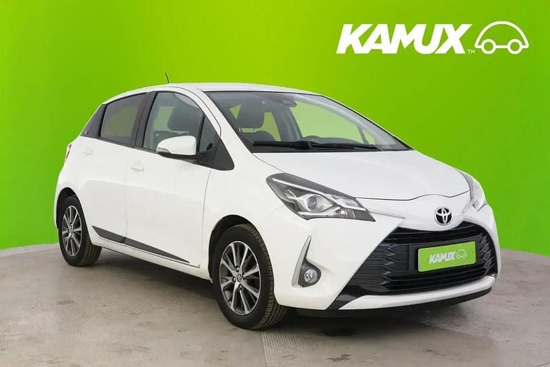 Valkoinen Käytetty 2020 Toyota Yaris Multidrive S Sedan | 11 890 € (Hyvä tarjous) - Kuva 1/4