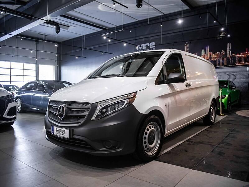 Käytetty Mercedes Vito 190 HP (139 kW) 2022 Valkoinen Van