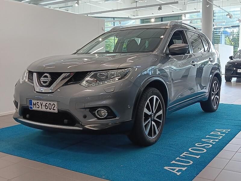 Harmaa Käytetty 2016 Nissan X-Trail 360º Katumaasturi | 16 500 € (Perustarjous) - Kuva 1/4
