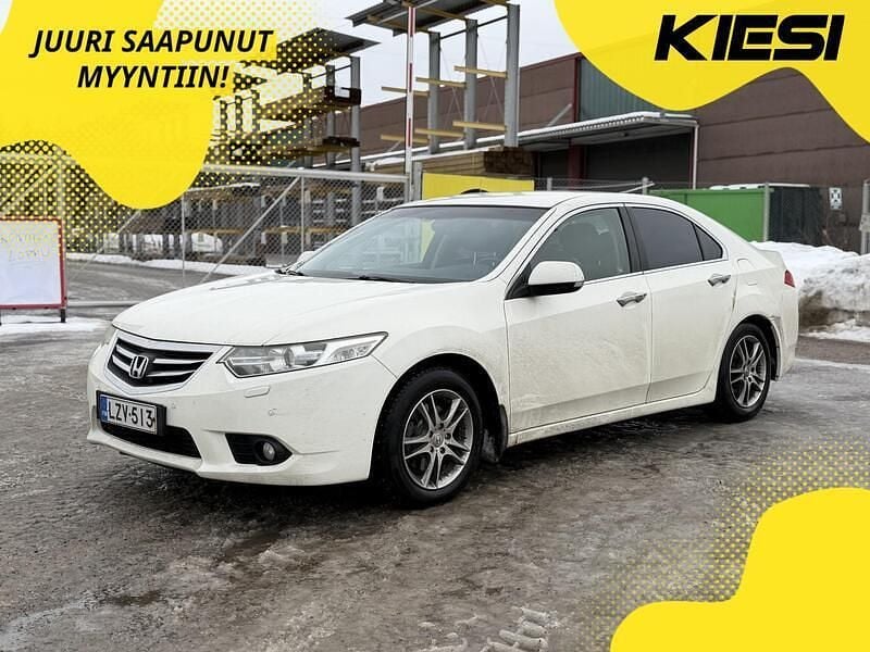 Käytetty Honda Accord Elegance 156 HP (114 kW) 2012 Sedan