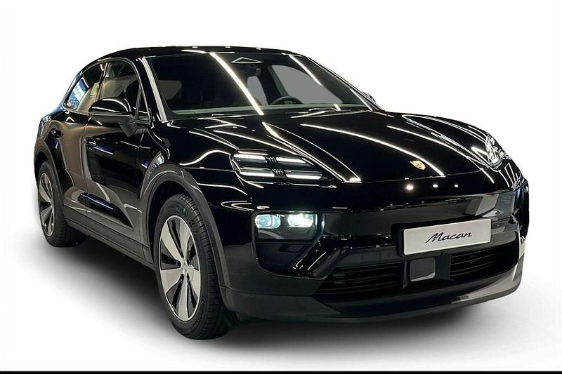 Uusi Porsche Macan 295 kW (402 HP) 2026 Musta Katumaasturi