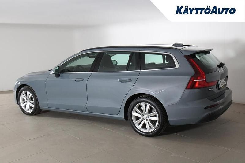 Käytetty Volvo V60 Business Edition 163 HP (119 kW) 2023 Thunder gray Farmari