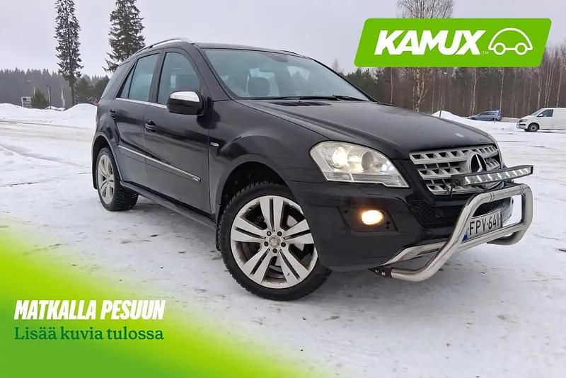 Käytetty Mercedes ML350 211 HP (155 kW) 2010 Musta Katumaasturi