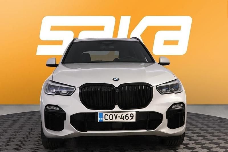 Käytetty BMW X5 M Sport 394 HP (289 kW) 2020 Katumaasturi