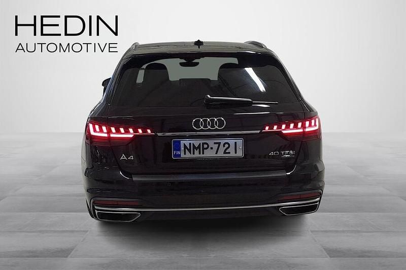Käytetty Audi A4 Advanced Plus 204 HP (150 kW) 2022 Musta Farmari