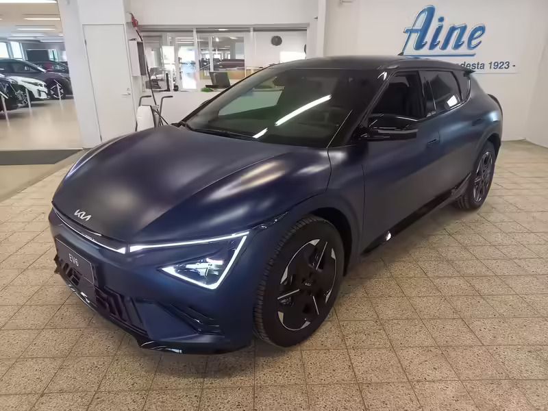 Sininen Uusi 2025 Kia EV6 GT-Line Katumaasturi | 57 990 € (Perustarjous) - Kuva 1/4