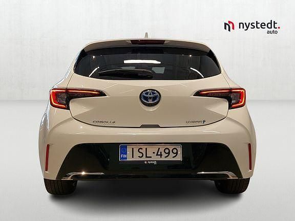 Käytetty Toyota Corolla Style 150 HP (110 kW) 2023 Valkoinen Viistoperä