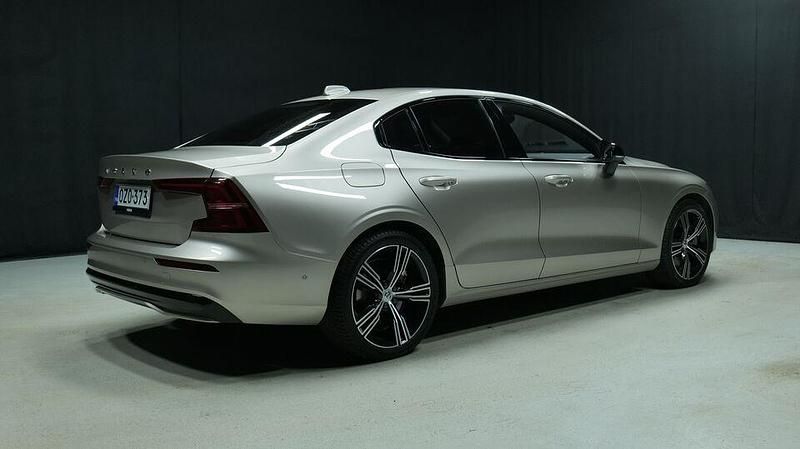 Käytetty Volvo S60 Performance 456 HP (335 kW) 2023 Sedan