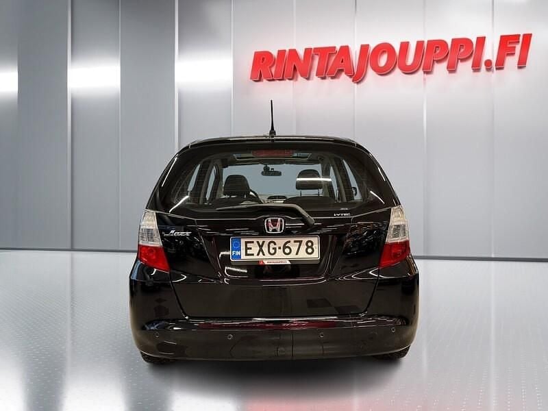 Käytetty Honda Jazz Exclusive 99 HP (72 kW) 2010 Viistoperä
