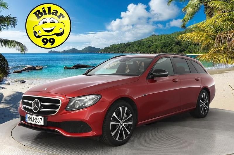 Käytetty 2020 Mercedes E300 Avantgarde Farmari | 22 440 € (Hyvä tarjous) - Kuva 1/4