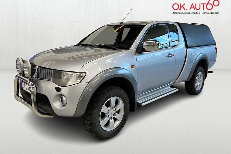 Harmaa Käytetty 2010 Mitsubishi L200 Intense Nouto | 11 400 € (Hyvä tarjous) - Kuva 1/4