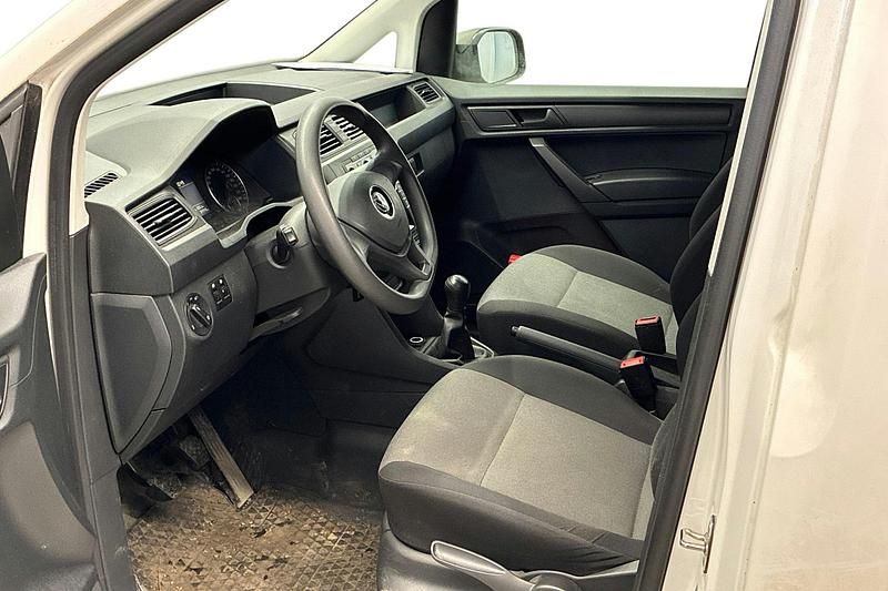 Käytetty VW Caddy Pro 101 HP (74 kW) 2020 Valkoinen Tila-auto