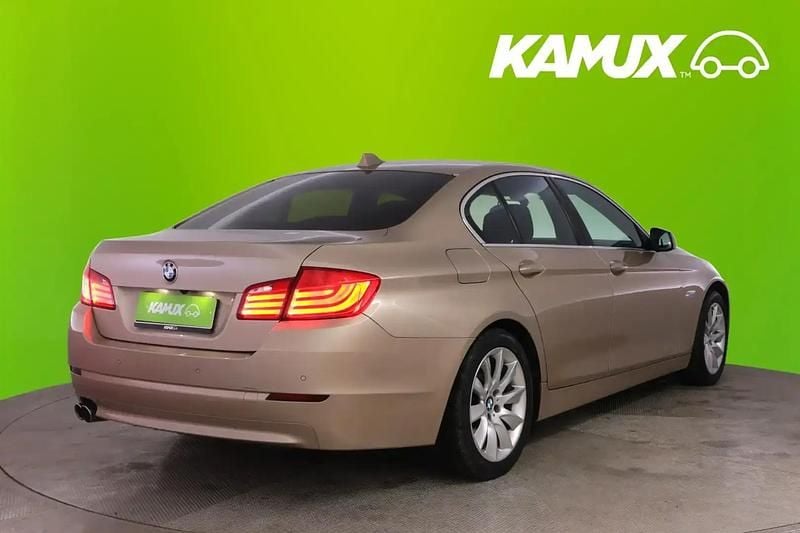 Käytetty BMW 530 245 HP (180 kW) 2010 Sedan