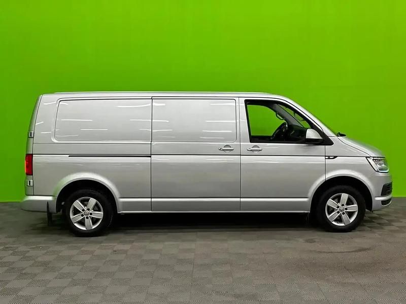 Käytetty VW T6 150 HP (110 kW) 2017 Hopea / harmaa Van