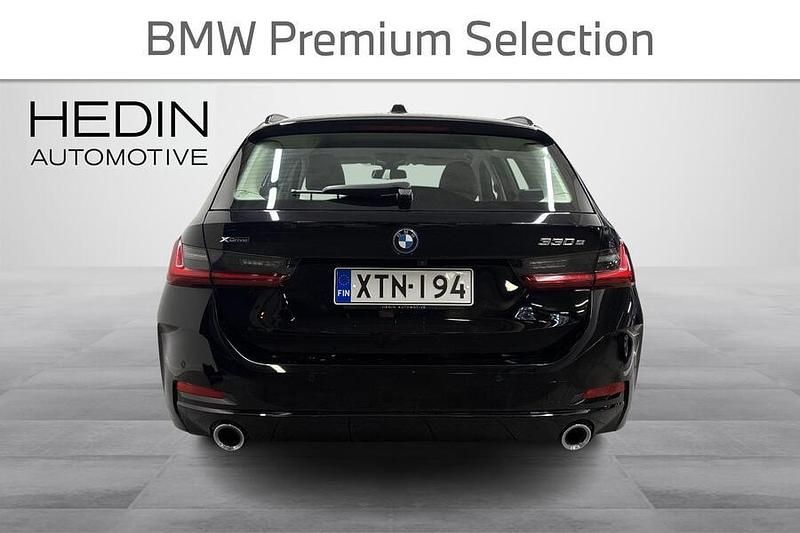 Käytetty BMW 330e 292 HP (214 kW) 2023 Musta Farmari