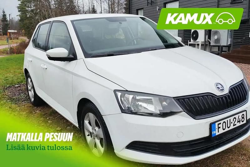 Valkoinen Käytetty 2015 Skoda Fabia Sedan | 8 490 € (Perustarjous) - Kuva 1/3
