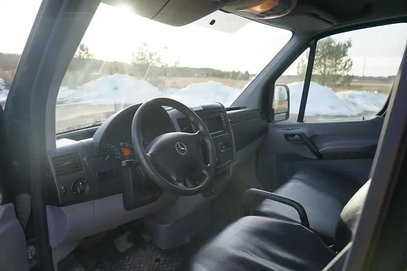 Käytetty Mercedes Sprinter 163 HP (119 kW) 2016 Musta Van