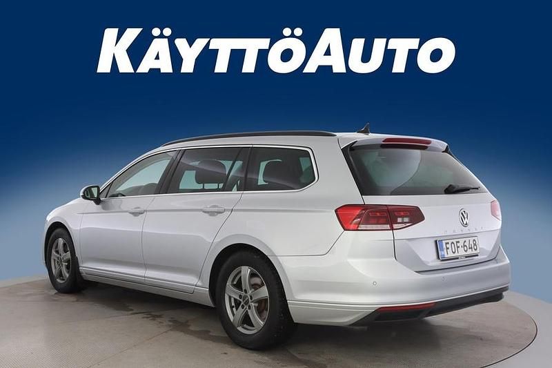Käytetty VW Passat Style 150 HP (110 kW) 2019 Hopea Farmari