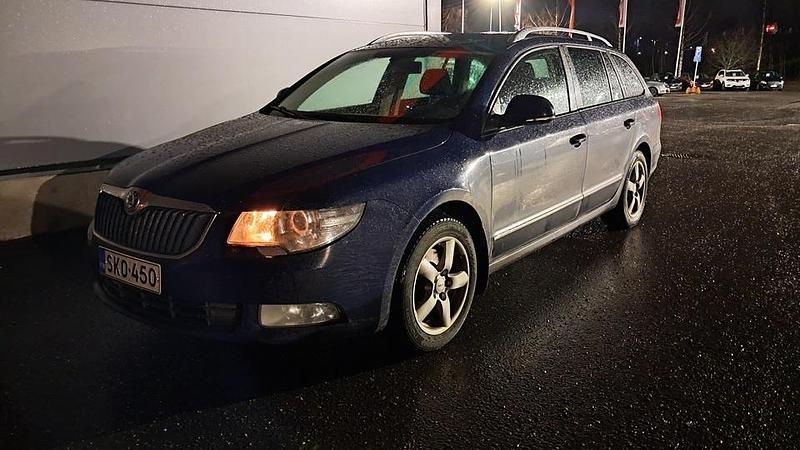 Käytetty 2012 Skoda Superb Business Line Farmari | 4 990 € - Kuva 1/3