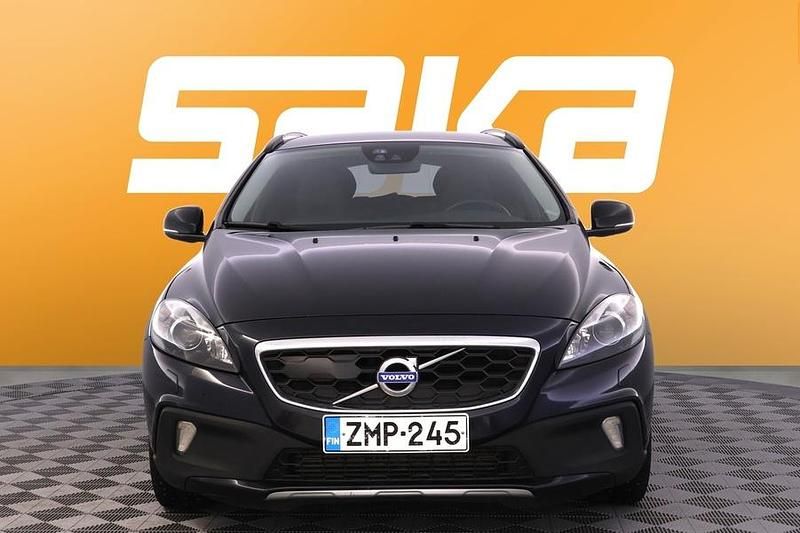 Käytetty Volvo V40 CC Business Edition 150 HP (110 kW) 2016 Farmari